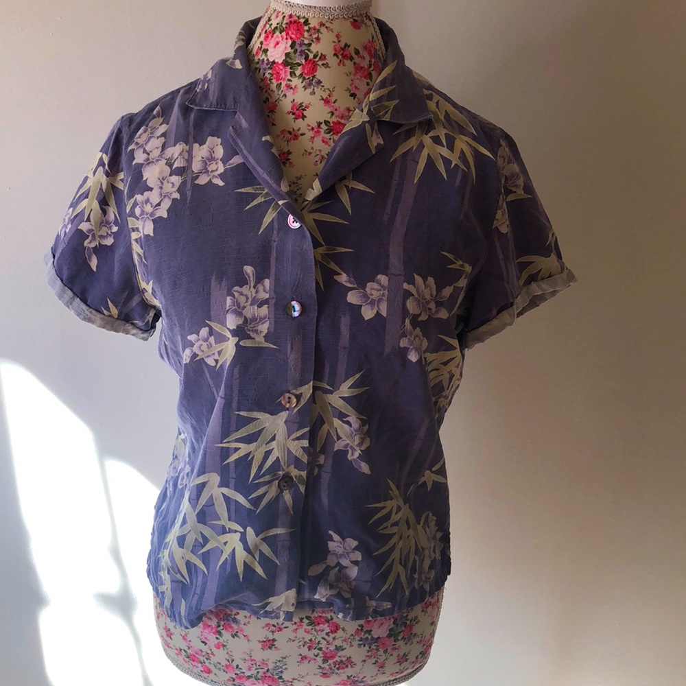 Tommy Bahama Button Down